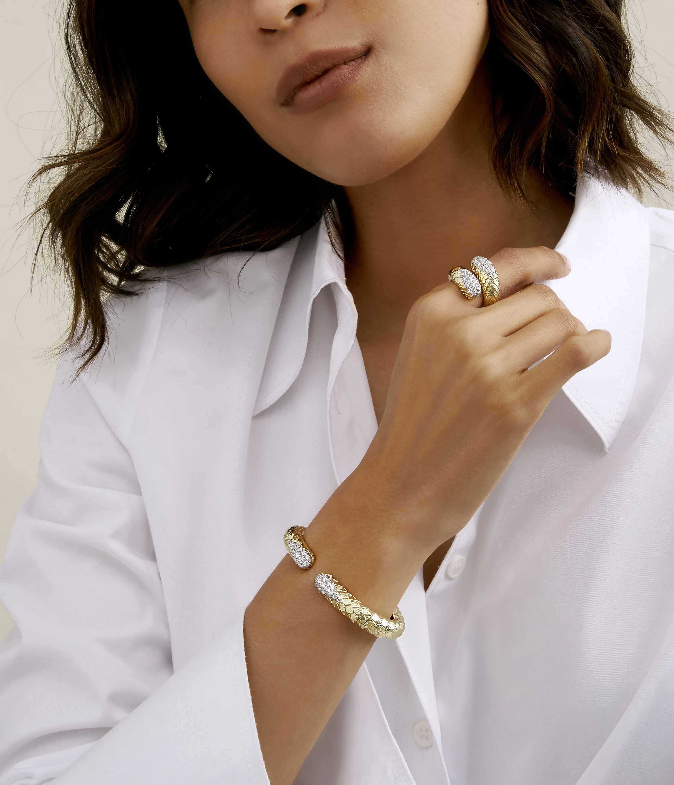 Park Avenue Crossover Ring - Image 3